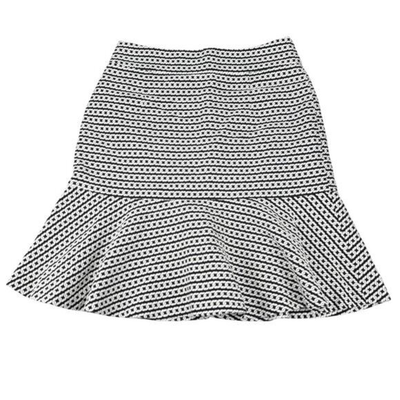Banana Republic Flounce Chain Print Pencil Skirt Size 0 - Picture 2 of 5